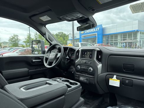 New 2025 GMC Sierra 2500 Pro w/ Snow Plow Prep/Camper Package image 16