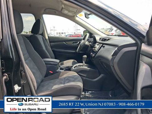 Used 2015 Nissan Rogue SV AWD/4WD image 30