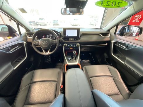 Used 2023 Toyota RAV4 Adventure w/ Convenience Package AWD/4WD image 7