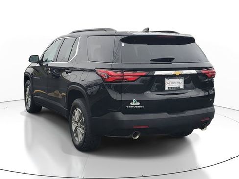 Certified 2023 Chevrolet Traverse LT image 3