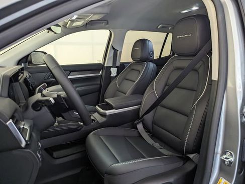 New 2026 GMC Terrain AT4 AWD/4WD image 5
