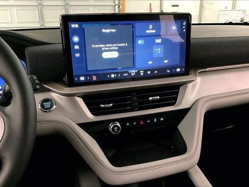 New 2026 Ford Explorer Active w/ Active Comfort Package image 6