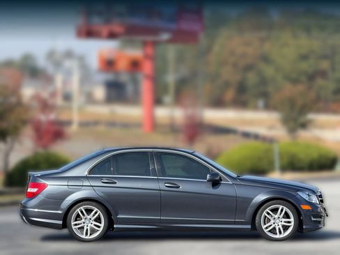 Used 2014 Mercedes-Benz C 250 Sedan image 7
