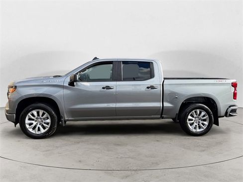 Certified 2025 Chevrolet Silverado 1500 Custom image 2