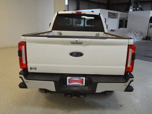 Used 2023 Ford F250 Lariat w/ Chrome Package AWD/4WD image 4
