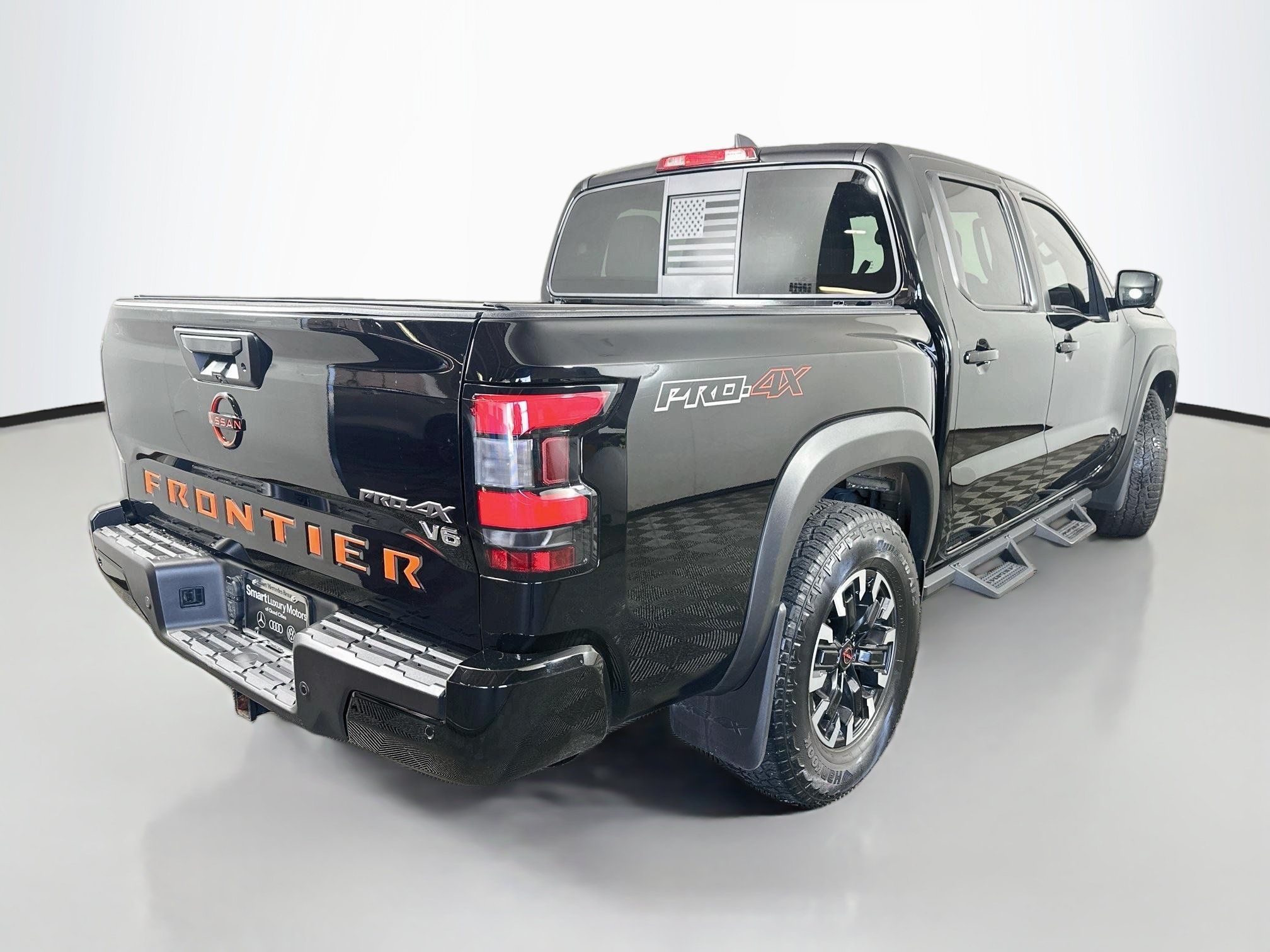 Used 2022 Nissan Frontier PRO-4X AWD/4WD image 7