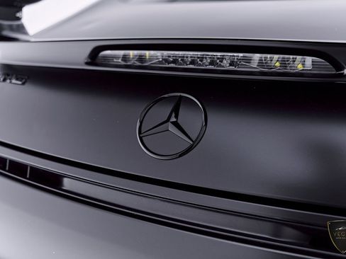 Used 2018 Mercedes-Benz AMG GT R image 26