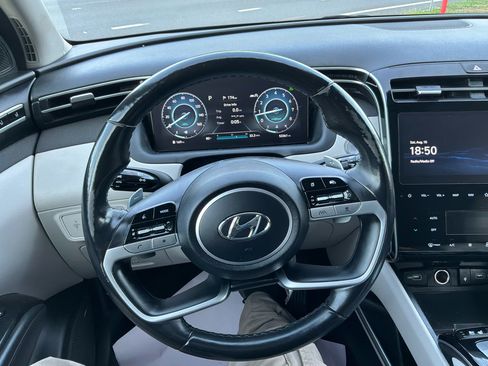 Used 2022 Hyundai Tucson Limited AWD/4WD image 19