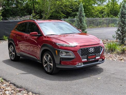 Certified 2021 Hyundai Kona Limited w/ Cargo Package AWD/4WD image 8