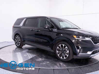 Used 2024 Kia Carnival EX