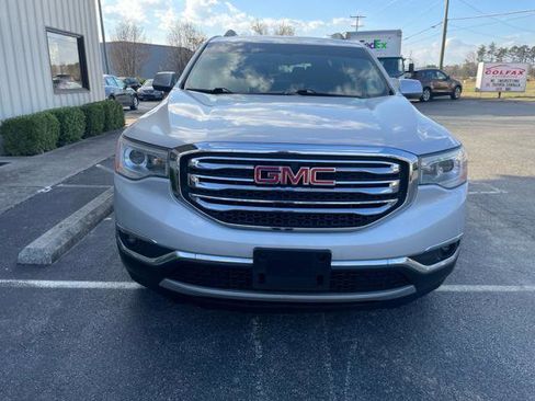 Used 2019 GMC Acadia SLE FWD image 3