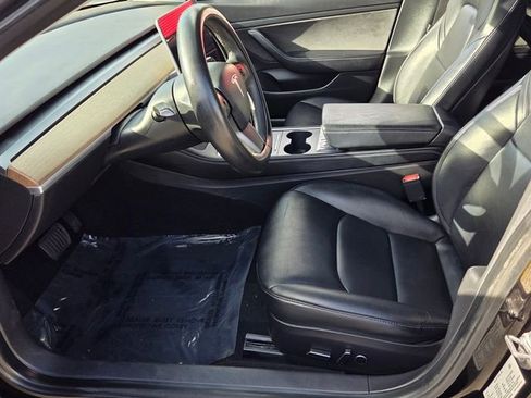 Used 2021 Tesla Model 3 Standard Range Plus image 9