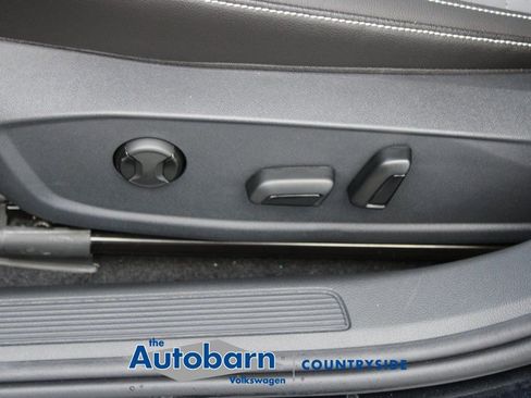 New 2026 Volkswagen Jetta SE FWD image 10