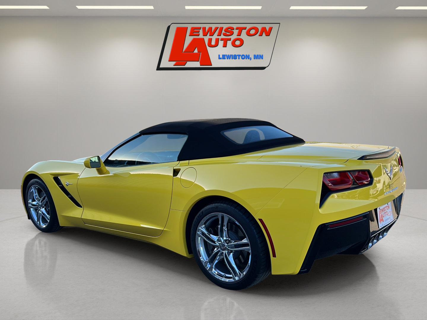 Certified 2016 Chevrolet Corvette Stingray Convertible w/ 2LT Preferred Equipment Group RWD image 11