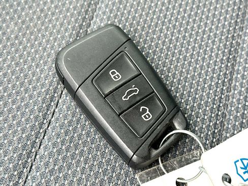 Used 2025 Volkswagen Taos S FWD image 29