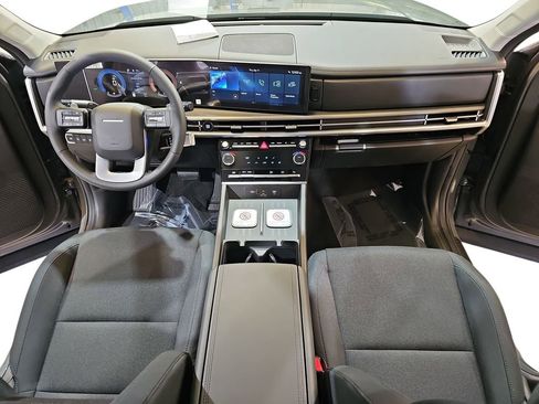 New 2026 Hyundai Santa Fe SE image 9