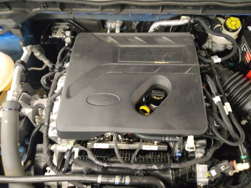 Used 2020 Ford Escape SE FWD image 30