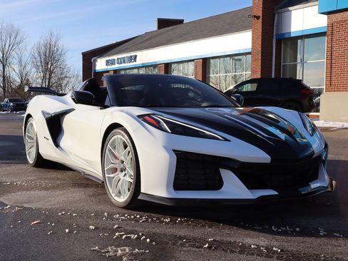 Used 2024 Chevrolet Corvette Z06 image 4