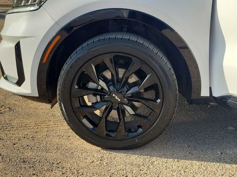 Used 2023 Kia Sorento SX AWD/4WD image 12