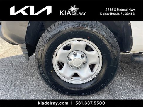 Used 2020 Toyota Tacoma SR image 28