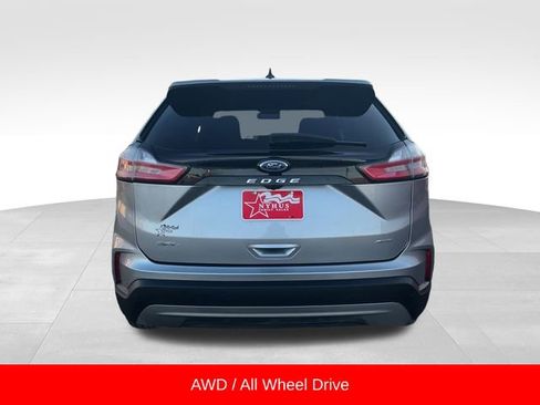 Used 2023 Ford Edge SEL w/ Convenience Package image 6