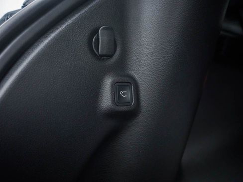 New 2026 Jeep Compass Trailhawk image 9