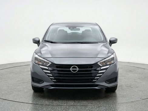 Used 2025 Nissan Versa SV FWD image 2