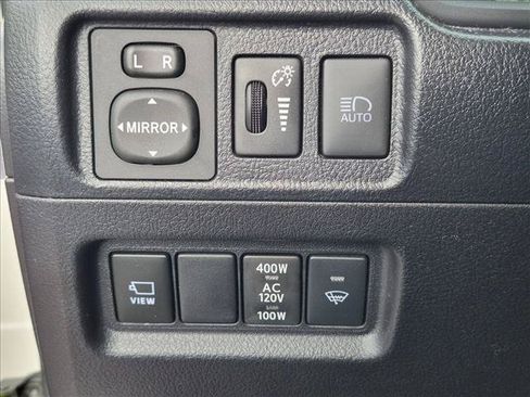 Used 2023 Toyota 4Runner Limited RWD image 11