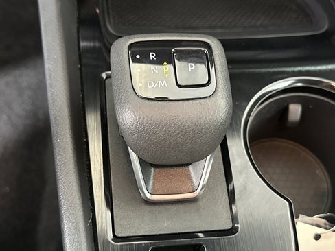 Certified 2024 Nissan Rogue SV image 23