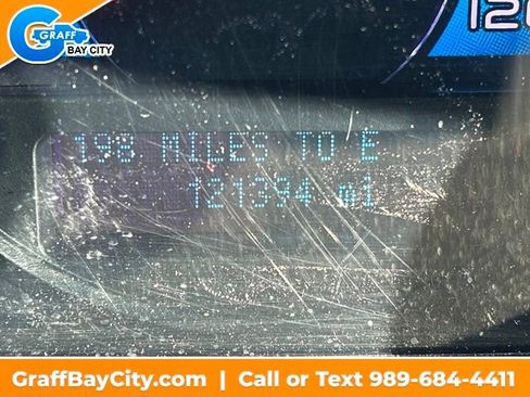 Used 2011 Ford Fusion SEL image 16