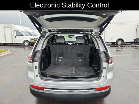 Used 2021 Jeep Grand Cherokee L Limited w/ Trailer Tow Group (B) image 31