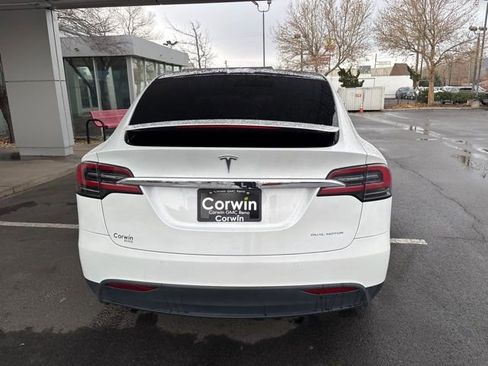 Used 2020 Tesla Model X Long Range image 9