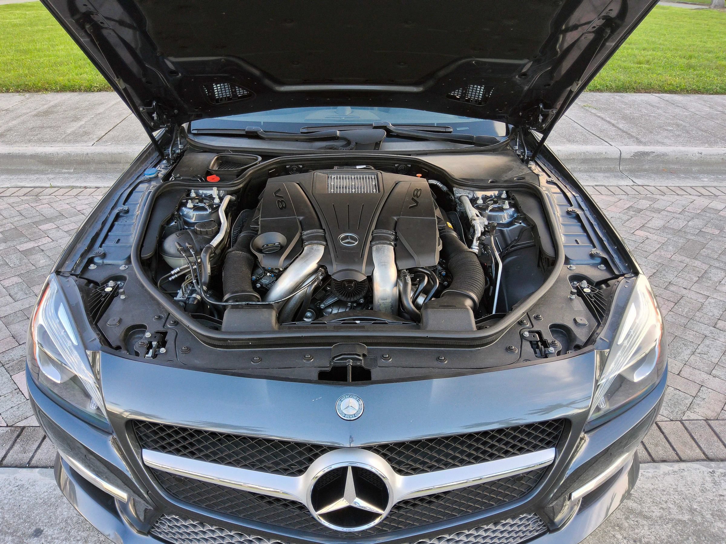 Used 2014 Mercedes-Benz SL 550 image 46