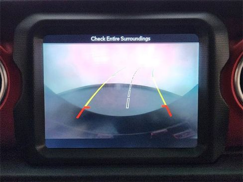 Used 2018 Jeep Wrangler Unlimited Rubicon w/ Dual Top Group image 17