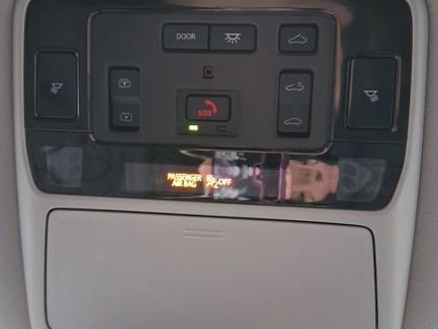 Used 2025 Toyota Grand Highlander AWD Hybrid image 33