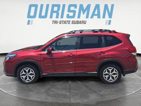 Used 2022 Subaru Forester Premium AWD/4WD image 3