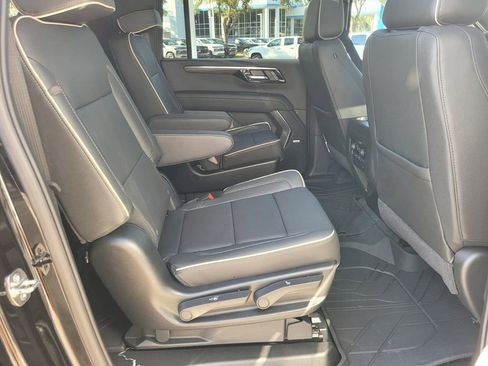 New 2026 Chevrolet Suburban Premier w/ Sun And Tow Package image 19