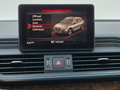Used 2020 Audi Q5 2.0T Premium AWD/4WD image 35