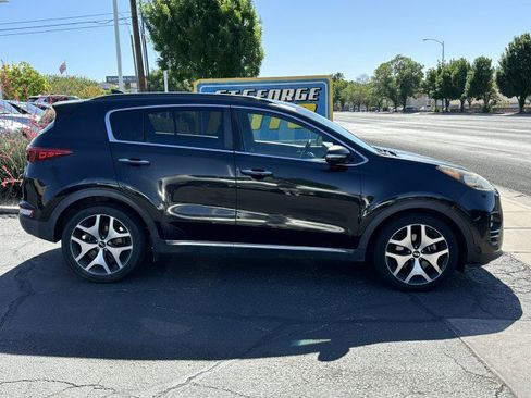 Used 2018 Kia Sportage SX FWD image 2