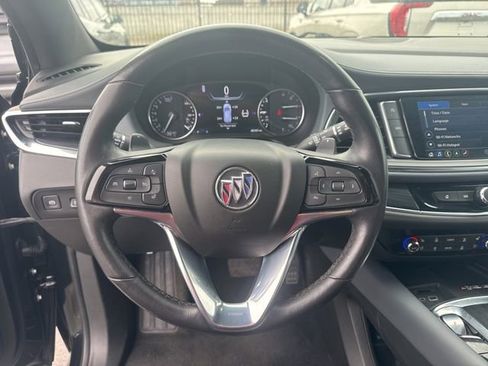 Used 2024 Buick Enclave Premium image 14