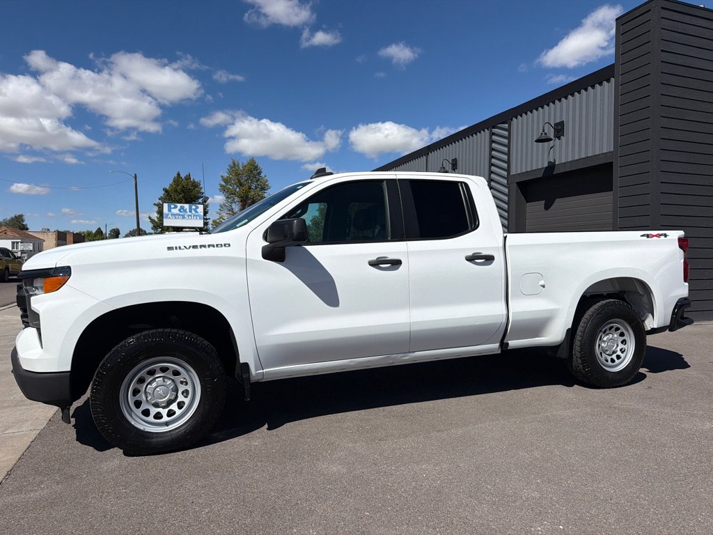 Used 2023 Chevrolet Silverado 1500 W/T w/ Trailering Package AWD/4WD image 1