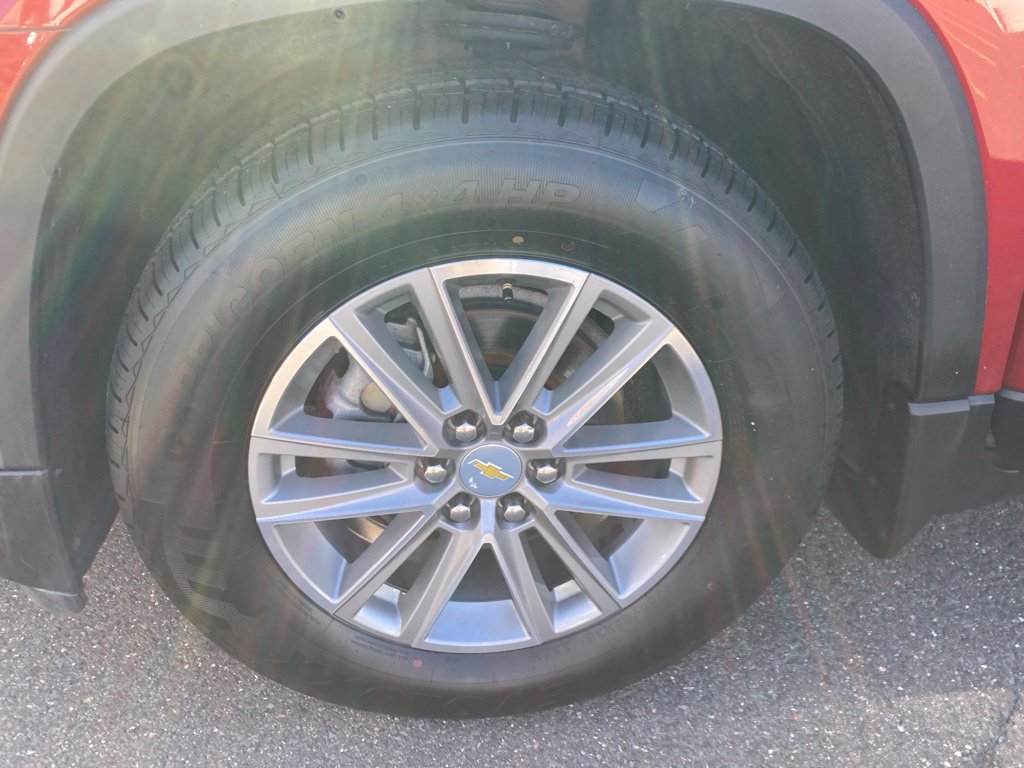 Used 2023 Chevrolet Traverse LT AWD/4WD image 38