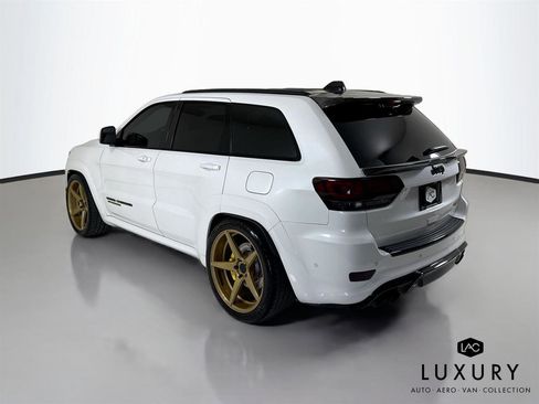 Used 2020 Jeep Grand Cherokee Trackhawk AWD/4WD image 8
