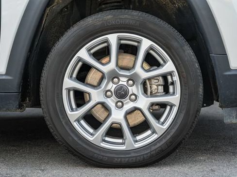 Used 2025 Jeep Compass Limited AWD/4WD image 22
