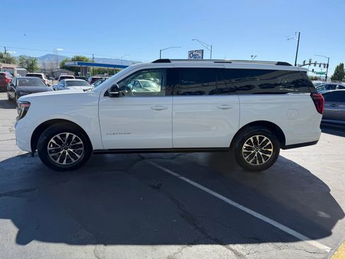 Used 2025 Ford Expedition Max Platinum AWD/4WD image 4