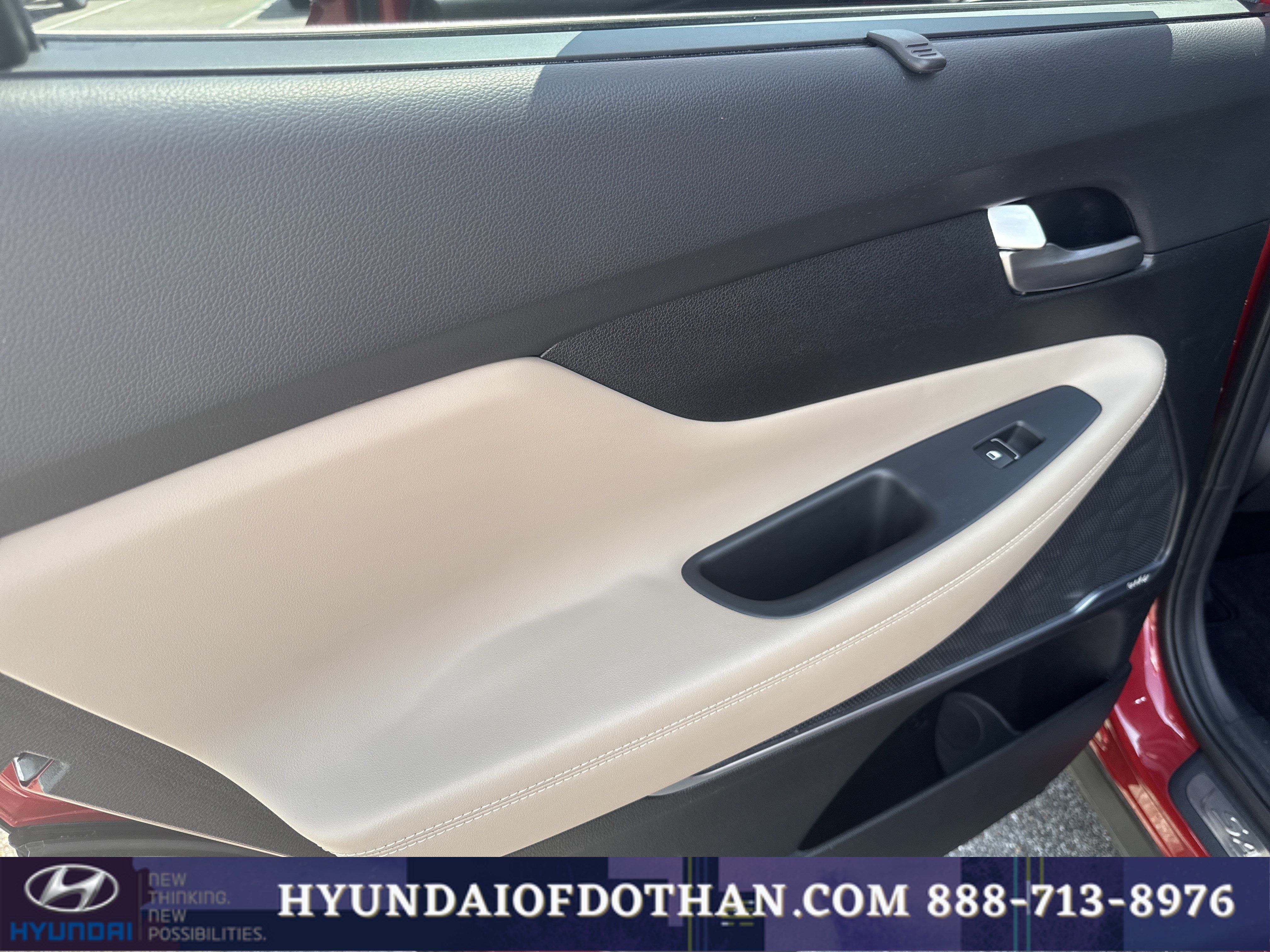 Used 2019 Hyundai Santa Fe Limited w/ Cargo Package FWD image 11