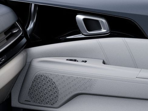 New 2026 Kia Carnival SX Prestige FWD image 25