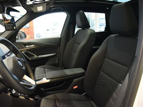 New 2026 BMW X1 xDrive28i w/ Technology Package image 18