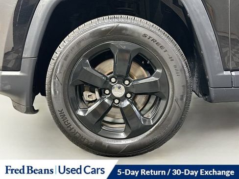 Used 2018 Jeep Compass Latitude w/ Popular Equipment Group AWD/4WD image 33