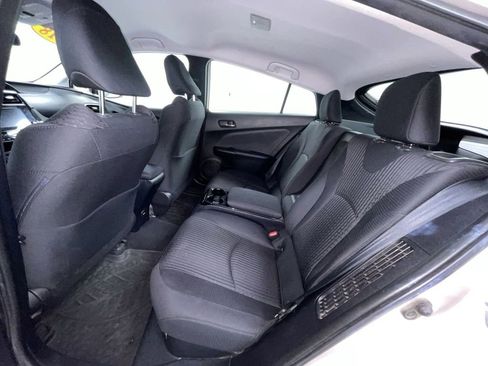 Used 2018 Toyota Prius Prime Plus image 12